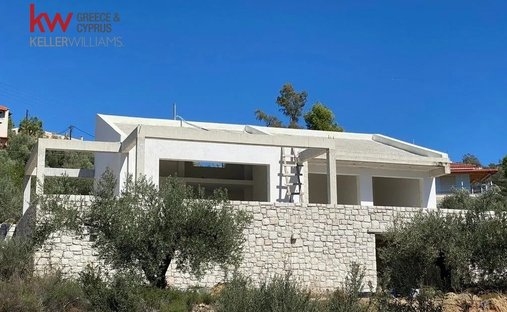 House in Koinotita Agiou Adrianou, Nea Tiryntha, Greece 1