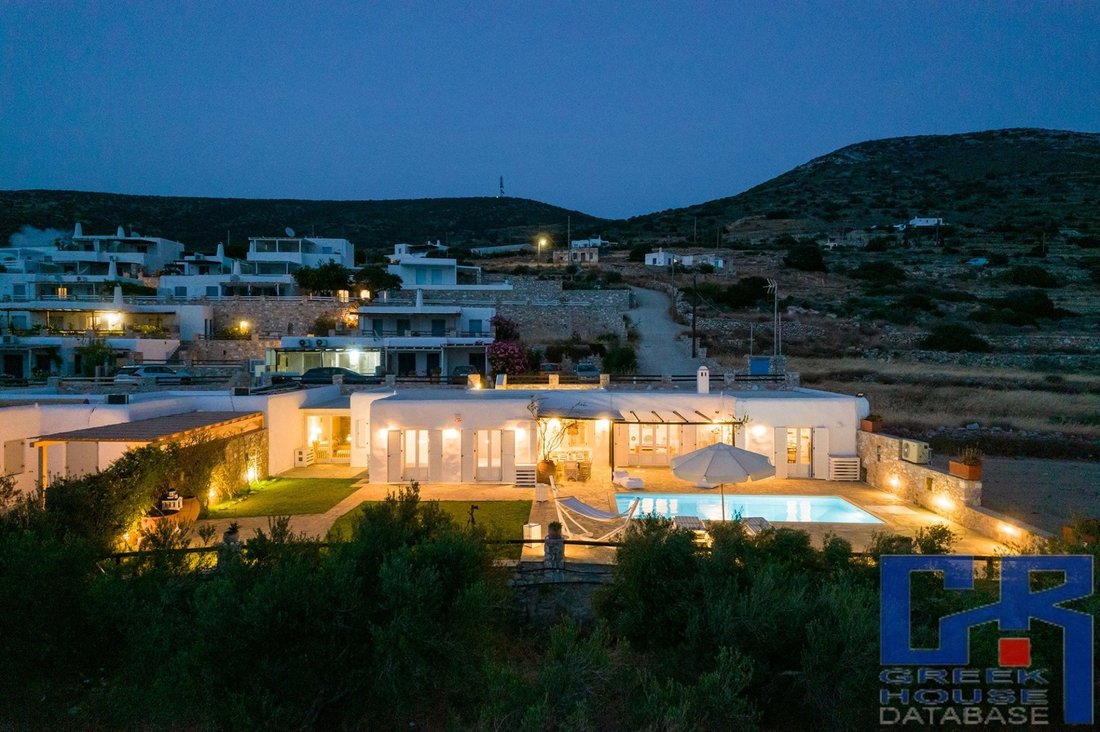 Villa in Paros, Aegean, Greece 1 - 14699023
