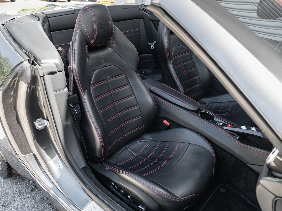 Cabriolet in Naples, FL 4 - 14674846
