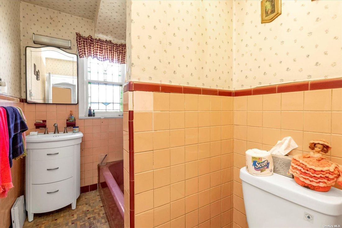 House Long Beach In Long Beach, New York, United States For Sale (14703570)