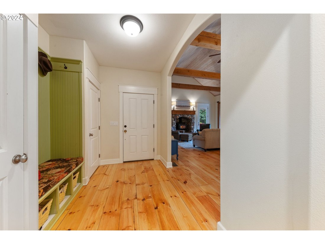 Residential Dallas In Dallas, Oregon, United States For Sale (14705581)