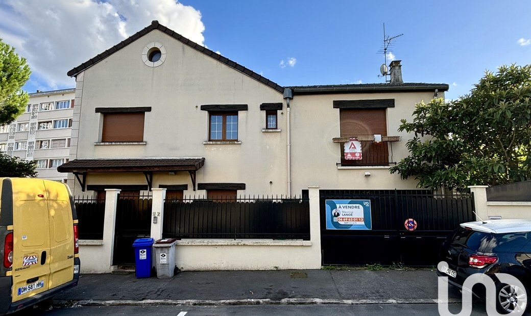 Vente Maison/Villa 6 Pièces In Noisy Le Sec, île De France, France For