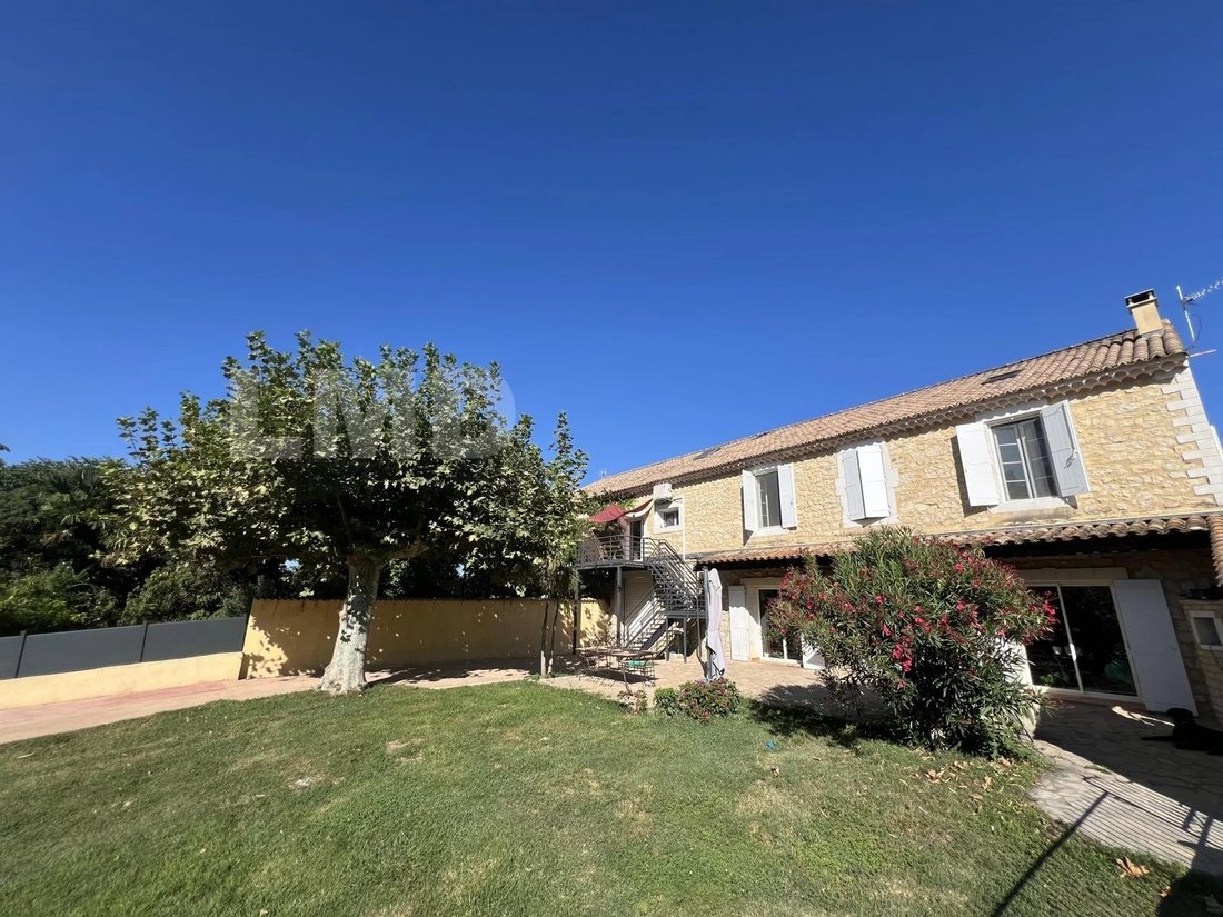 Pont Saint Esprit Old Farmhouse And In Pont Saint Esprit, Occitanie