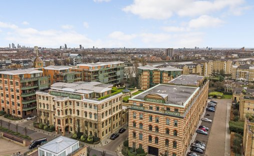 Apartment in Castelnau, Richmond Upon Thames, England 1