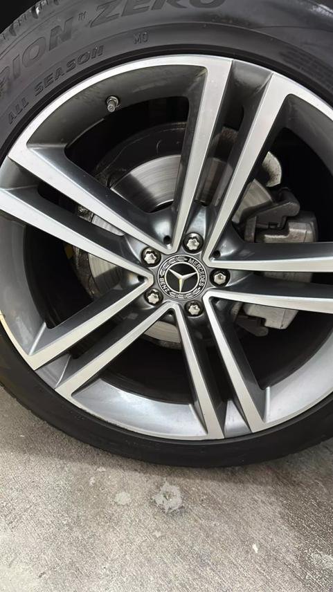 Suv in Miami, FL, United States 5 - 14701934