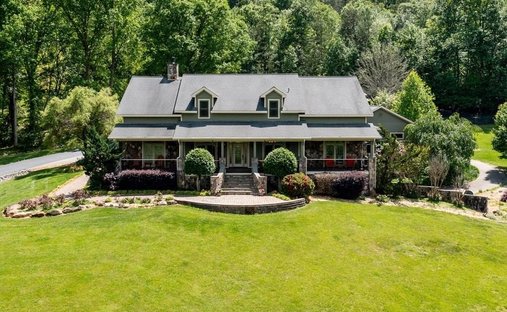 House in Hayesville, North Carolina, United States 1