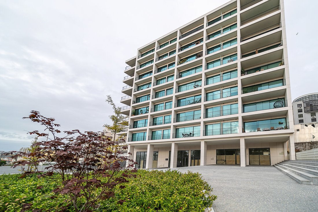 Apartment Vila Nova De Gaia In Vila Nova De Gaia, Porto District, Portugal For Sale (14704400)