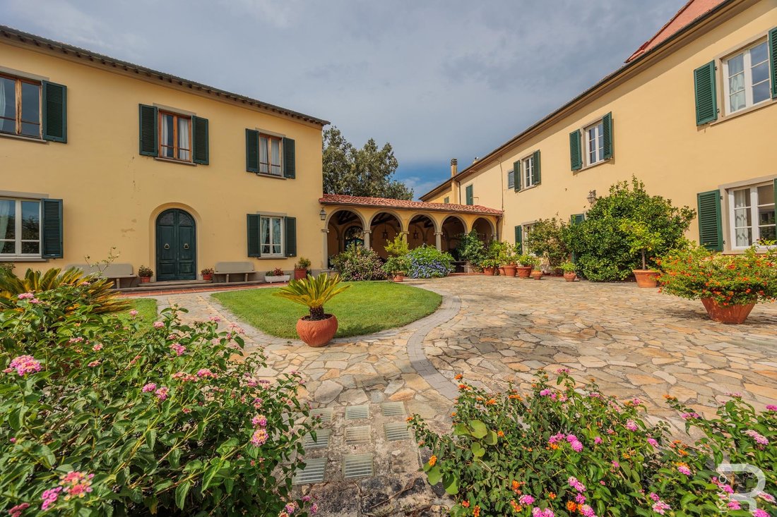 Villa in Montecalvoli, Tuscany, Italy 3 - 14706286