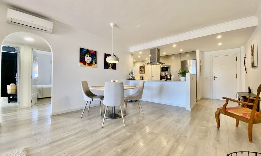 View of Penthouse Balcony Photos, Download The BEST Free Penthouse Balcony ...