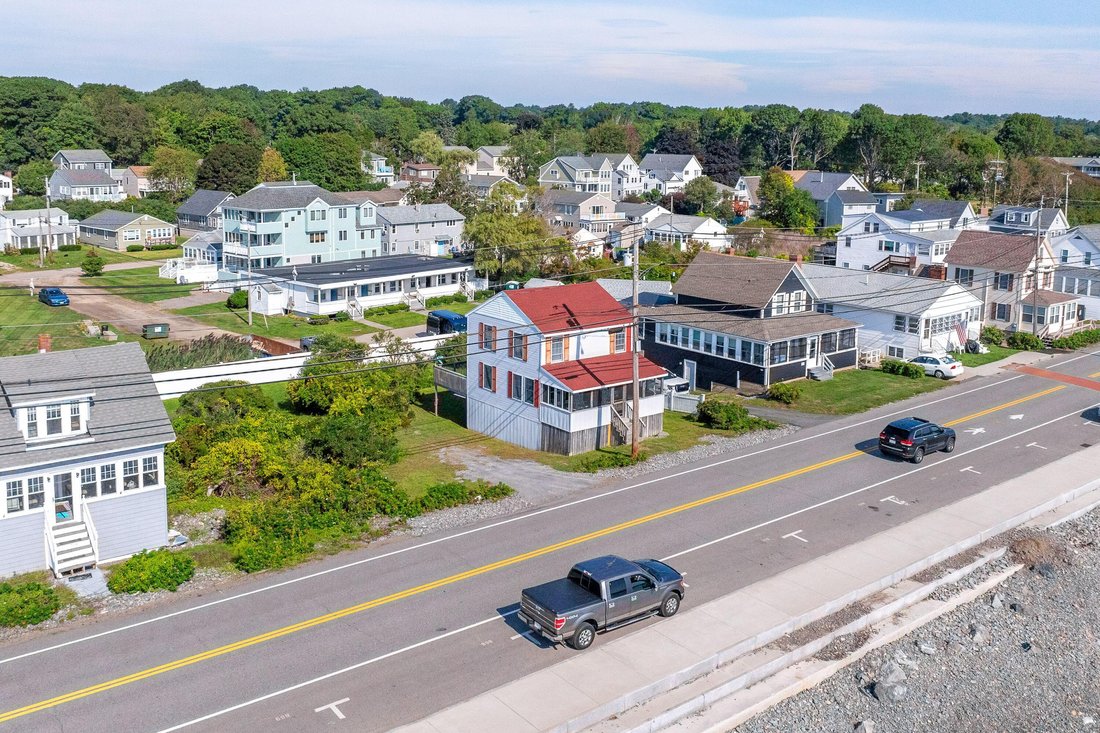 313 Long Beach Avenue In York, Maine, United States For Sale (14706317)