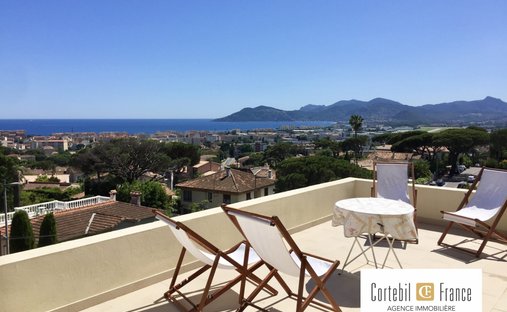 Villa in Le Plan, Cannes, France 1