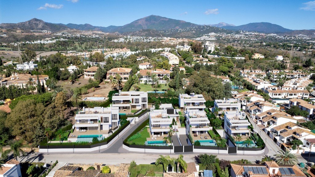 Villa in Estepona, Andalusia, Spain 4 - 14708679