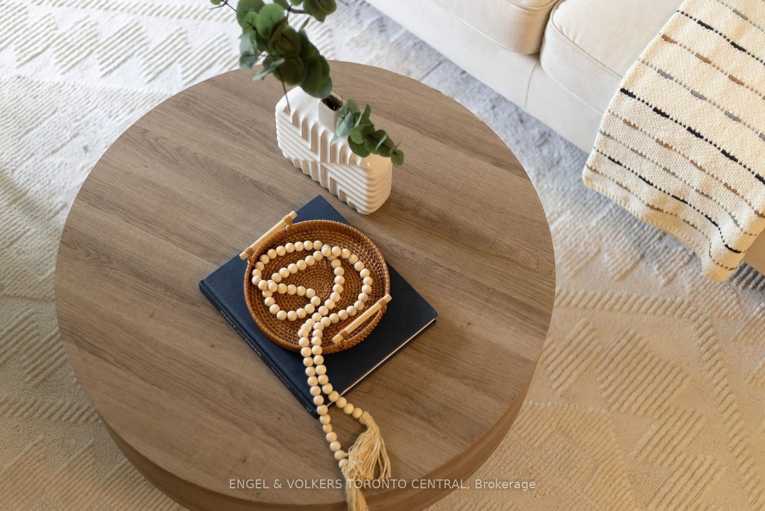 Residencial En Toronto En Toronto, Ontario, Canadá En Venta (14708145)