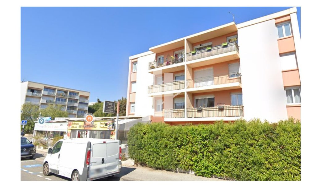 A Vendre Immeuble De Rapport A In Fréjus, Provence Alpes Côte D'azur