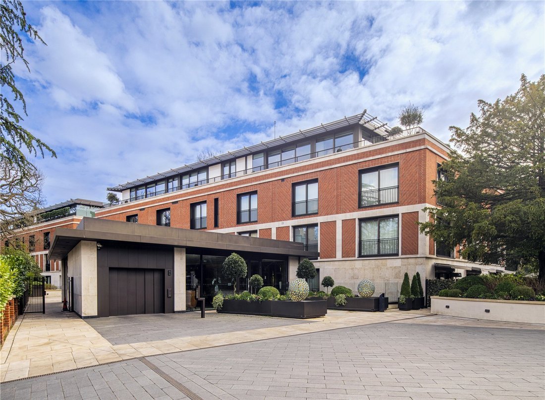 Apartment in Hampstead Garden Suburb, Barnet, England 1 - 14707211