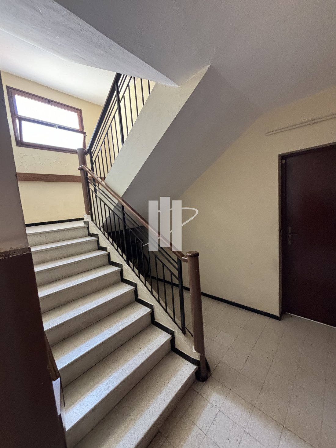 A Vendre Immeuble De Rapport A In Fréjus, Provence Alpes Côte D'azur