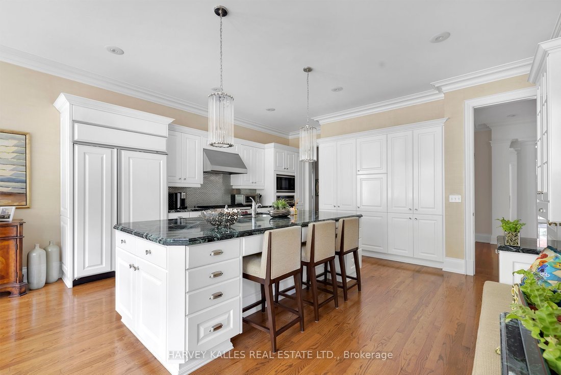 A Masterpiece Of Luxury And Elegance In Toronto, Ontario, Canada For