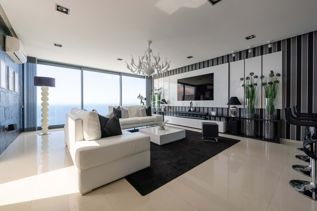Villa in Estreito da Calheta, Autonome Region Madeira, Portugal 3 - 14706926