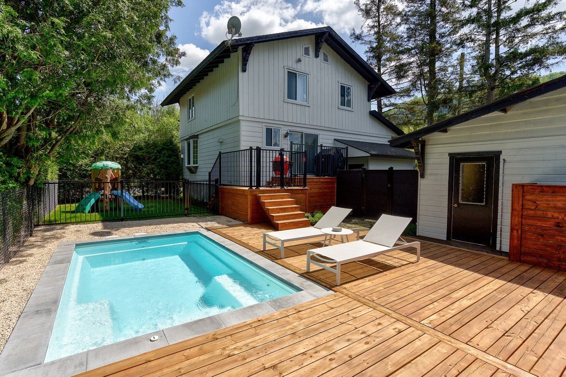 Saint Sauveur, Qubec In Saint Sauveur, Quebec, Canada For Sale (14708146)