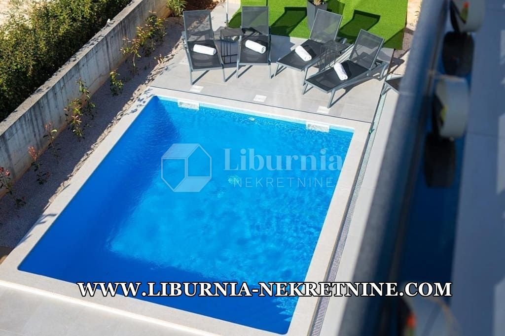 Apartment in Malinska, Primorje-Gorski Kotar County, Croatia 1 - 14707676