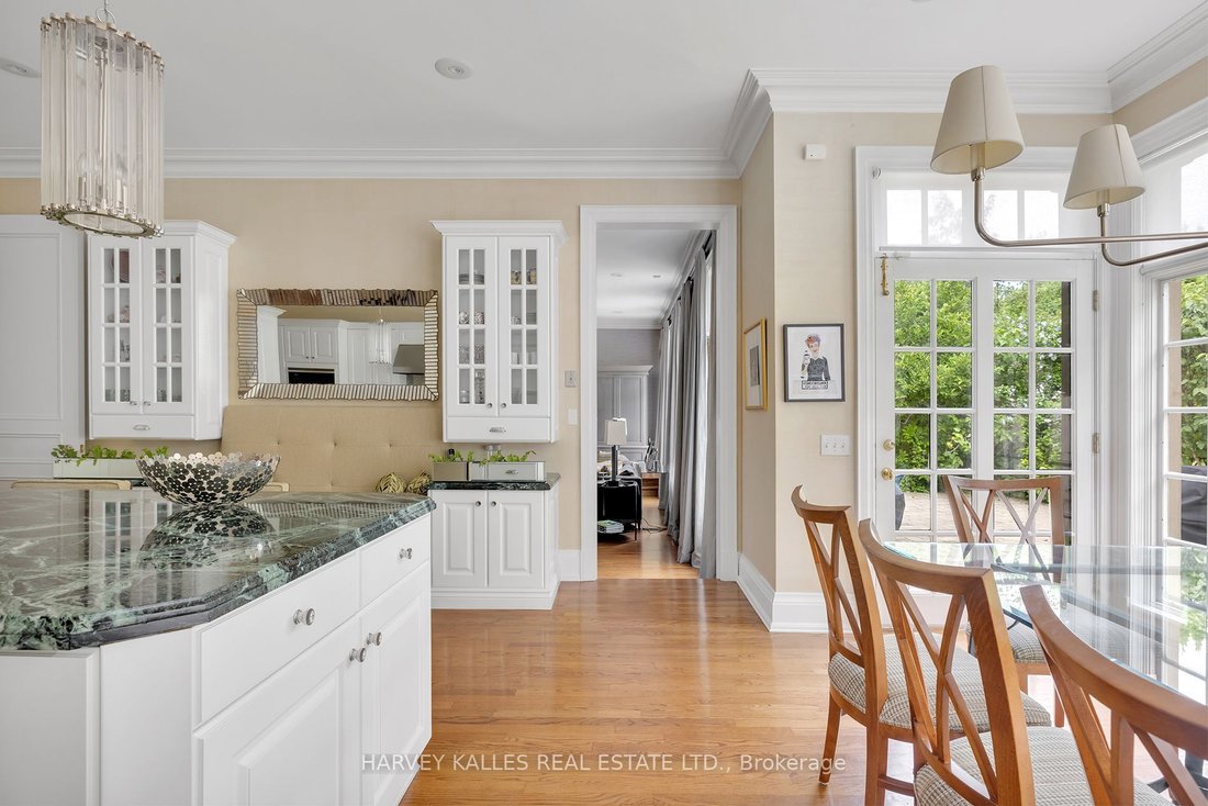 A Masterpiece Of Luxury And Elegance In Toronto, Ontario, Canada For