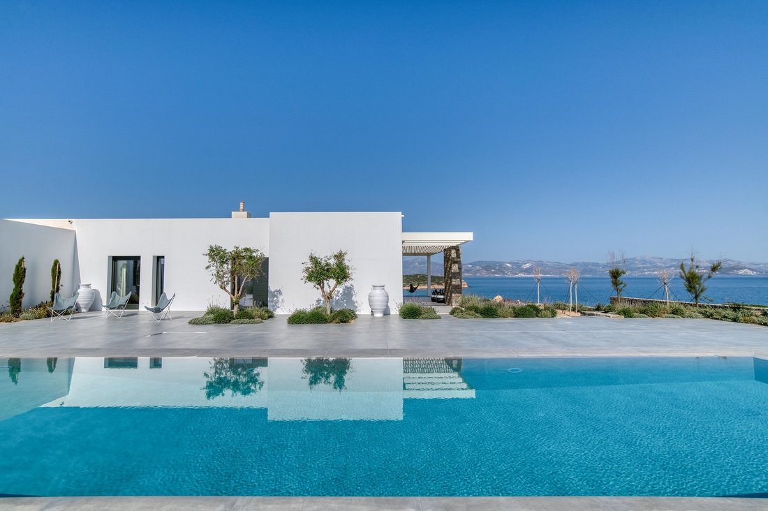 Villa in Paros, Aegean, Greece 2 - 14709483