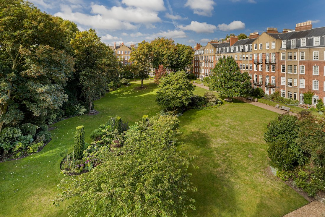 Coleherne Court, The Little Boltons, Chelsea In London, England, United