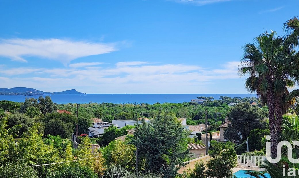 Vente Maison/Villa 5 Pièces In Fréjus, Provence Alpes Côte D'azur