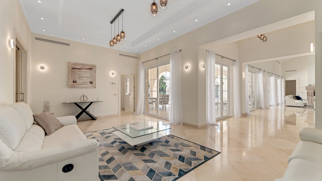 Villa in Benahavis, Andalusia, Spain 5 - 14709719