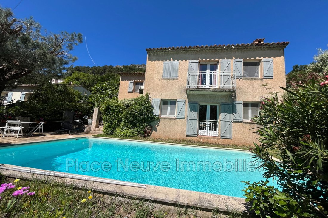 Villa in La Garde-Freinet, Provence-Alpes-Côte d'Azur, France 2 - 14489696