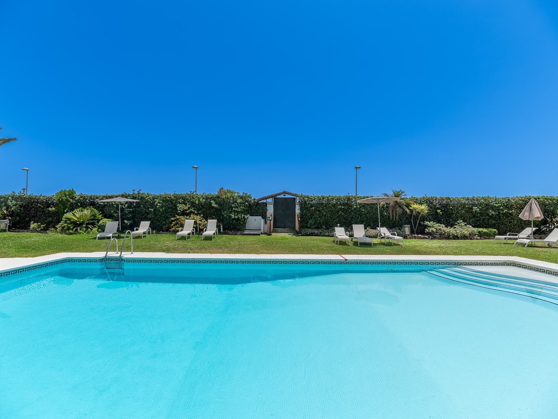 Apartment in Puerto Banus, Marbella, Spain 4 - 14710060