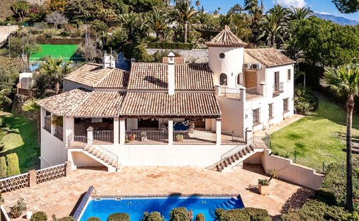 Villa in El Paraíso, Benahavis, Spain 1