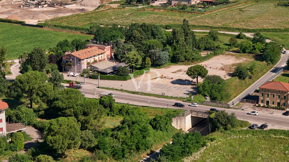 House in Bussolengo, Veneto, Italy 4 - 14711343