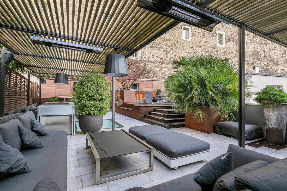 Paris 16th District An Exceptional Private Mansion In Paris, France