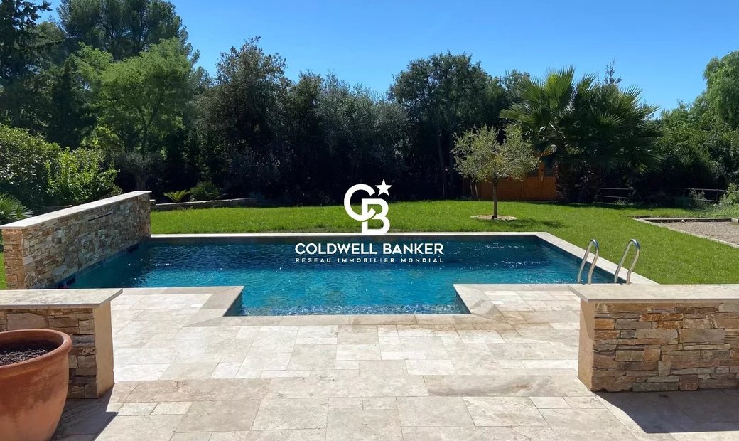 Fréjus House In Fréjus, Provence Alpes Côte D'azur, France For Sale