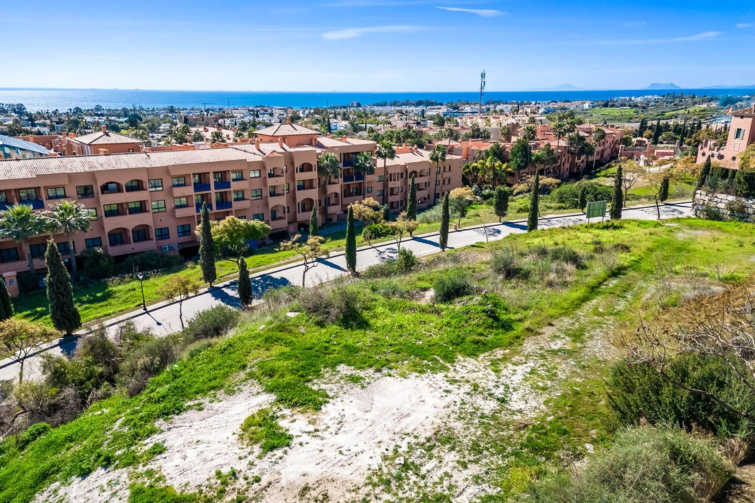 Land in Benahavis, Andalusia, Spain 3 - 14709697