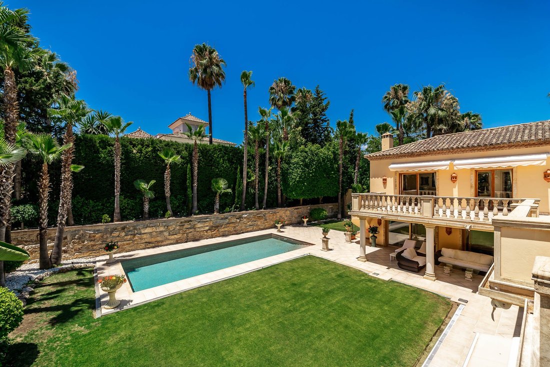 Villa in Nueva Andalucia, Marbella, Spain 2 - 14709902