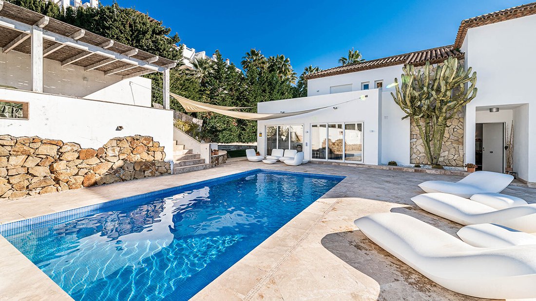Villa in Nueva Andalucia, Marbella, Spain 2 - 14710095