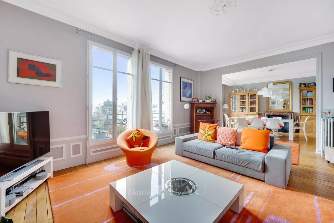 Versailles Notre Dame Les Prés A Renovated 4 Bed In Versailles