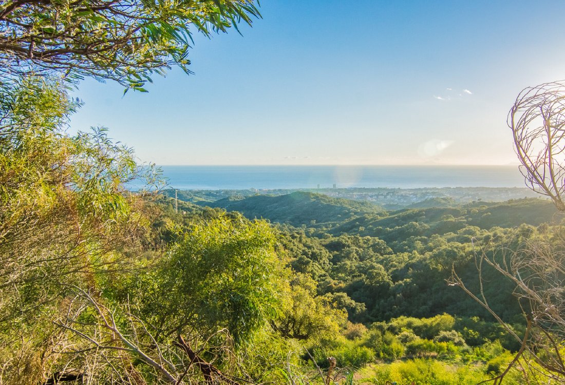 Land in Elviria-Cabopino, Marbella, Spain 3 - 14709523