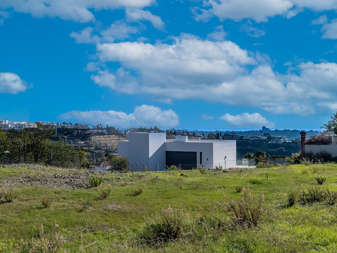 Land in Benahavis, Andalusia, Spain 2 - 14709886