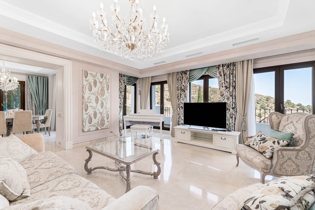 Villa in Benahavis, Andalusia, Spain 4 - 14709660