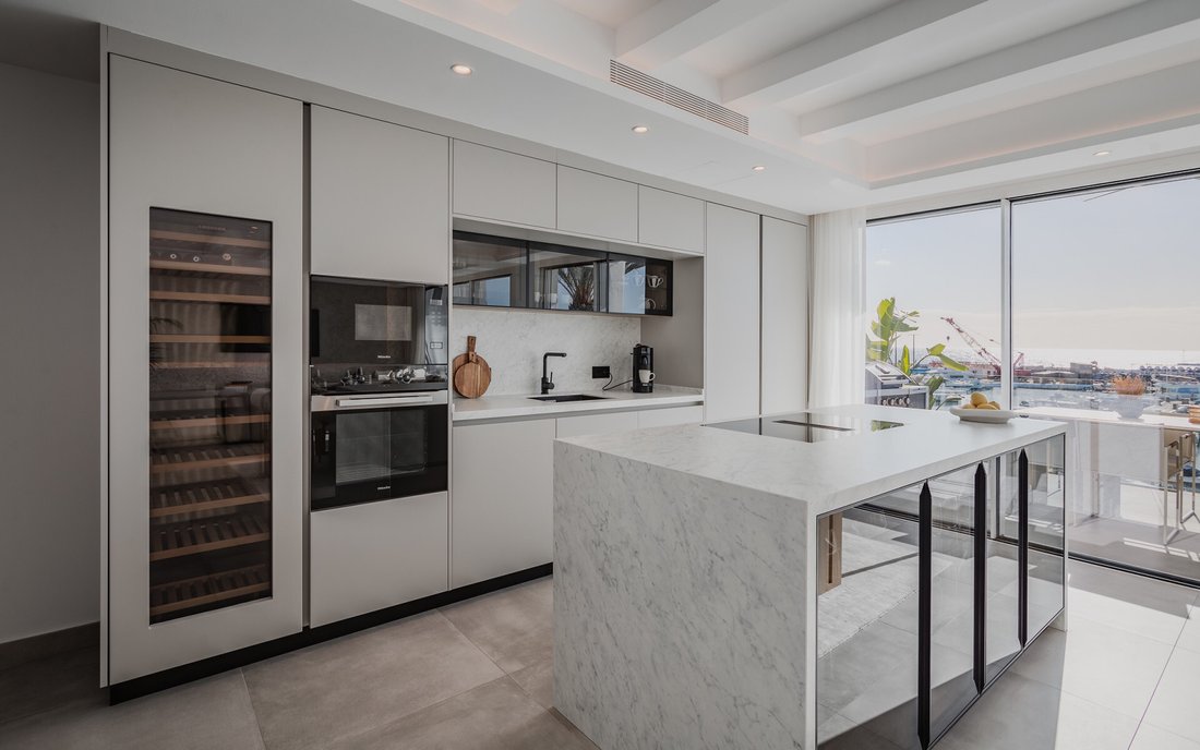 Penthouse in Puerto Banus, Marbella, Spain 3 - 14709894