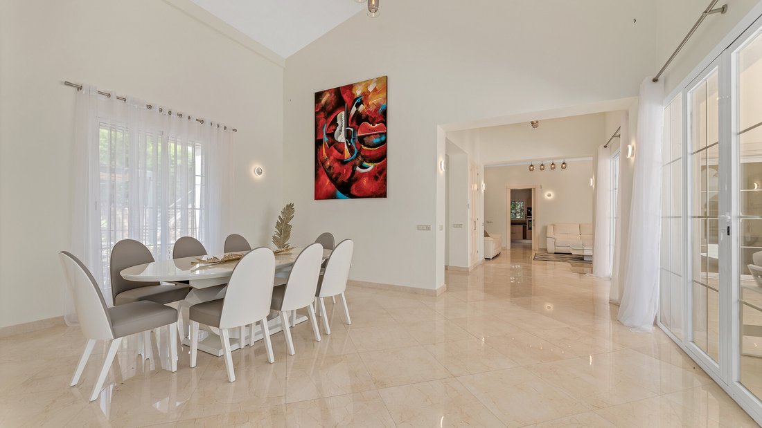 Villa in Benahavis, Andalusia, Spain 4 - 14709719