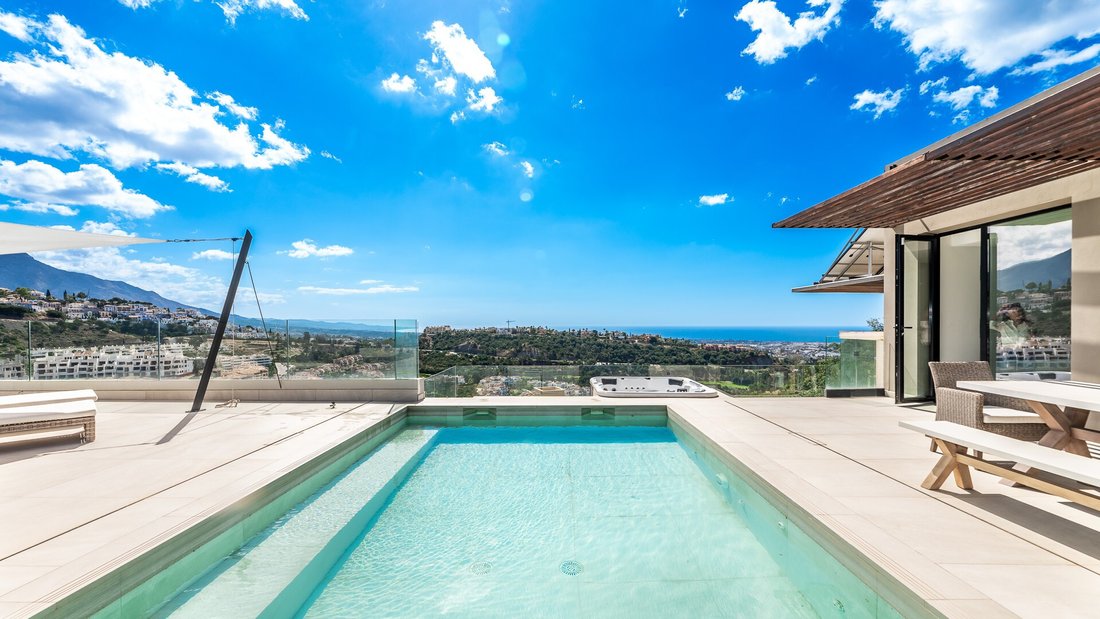 Villa in Benahavis, Andalusia, Spain 1 - 14709992