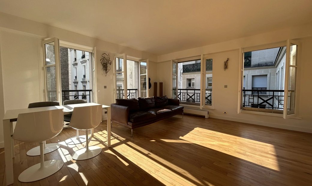 Paris 6th District An Ideal Pied à Terre In In Paris, France For Sale