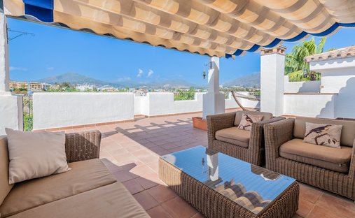 Penthouse in Marbella, Andalusia, Spain 1