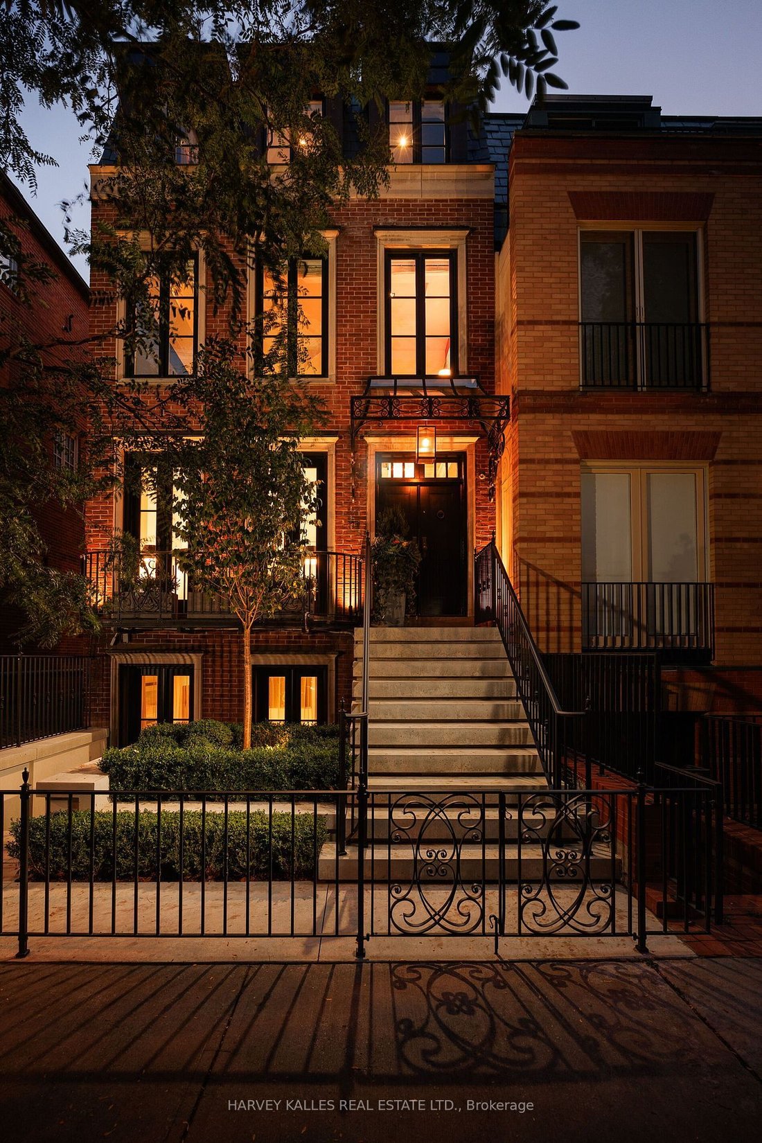 Una Combinación De Lujo Y En Toronto, Ontario, Canadá En