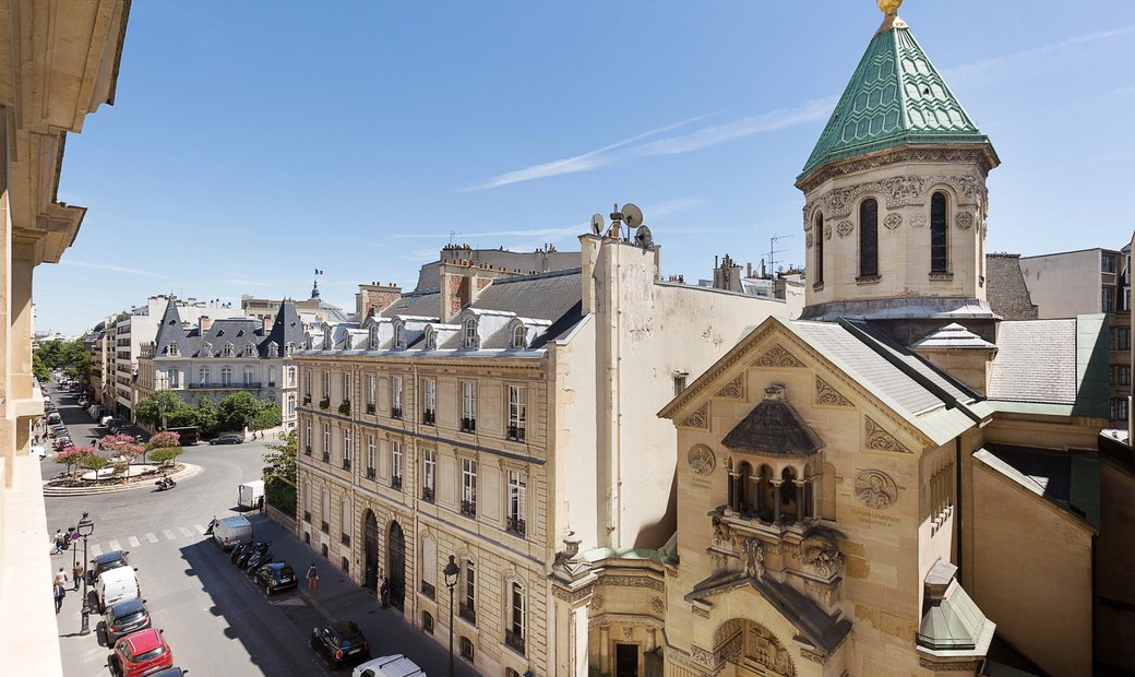 Paris 8th District Avenue Montaigne In Paris, France For Sale (13969829)