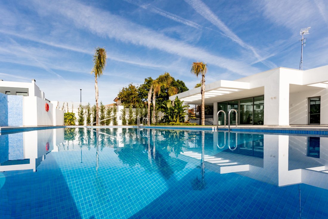 House in Guadalmina Alta, San Pedro de Alcantara, Spain 4 - 14709941